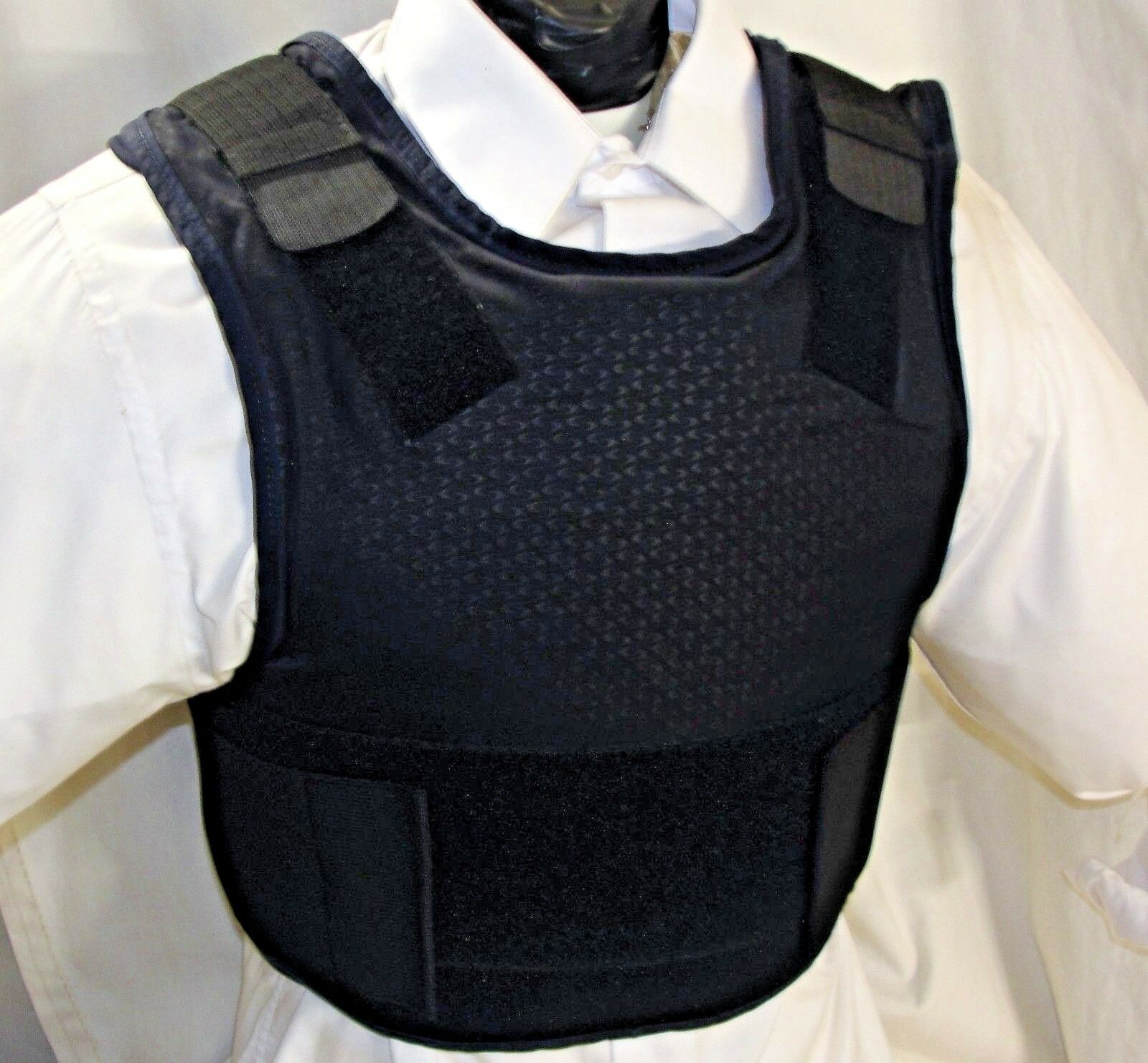 Непрерывное ношение бронежилета. Bulletproof Vest бронежилет bv210401. Бронежилет БЖСН-4. Бронежилет DRD body Armor. Кевларовый бронежилет 5а.